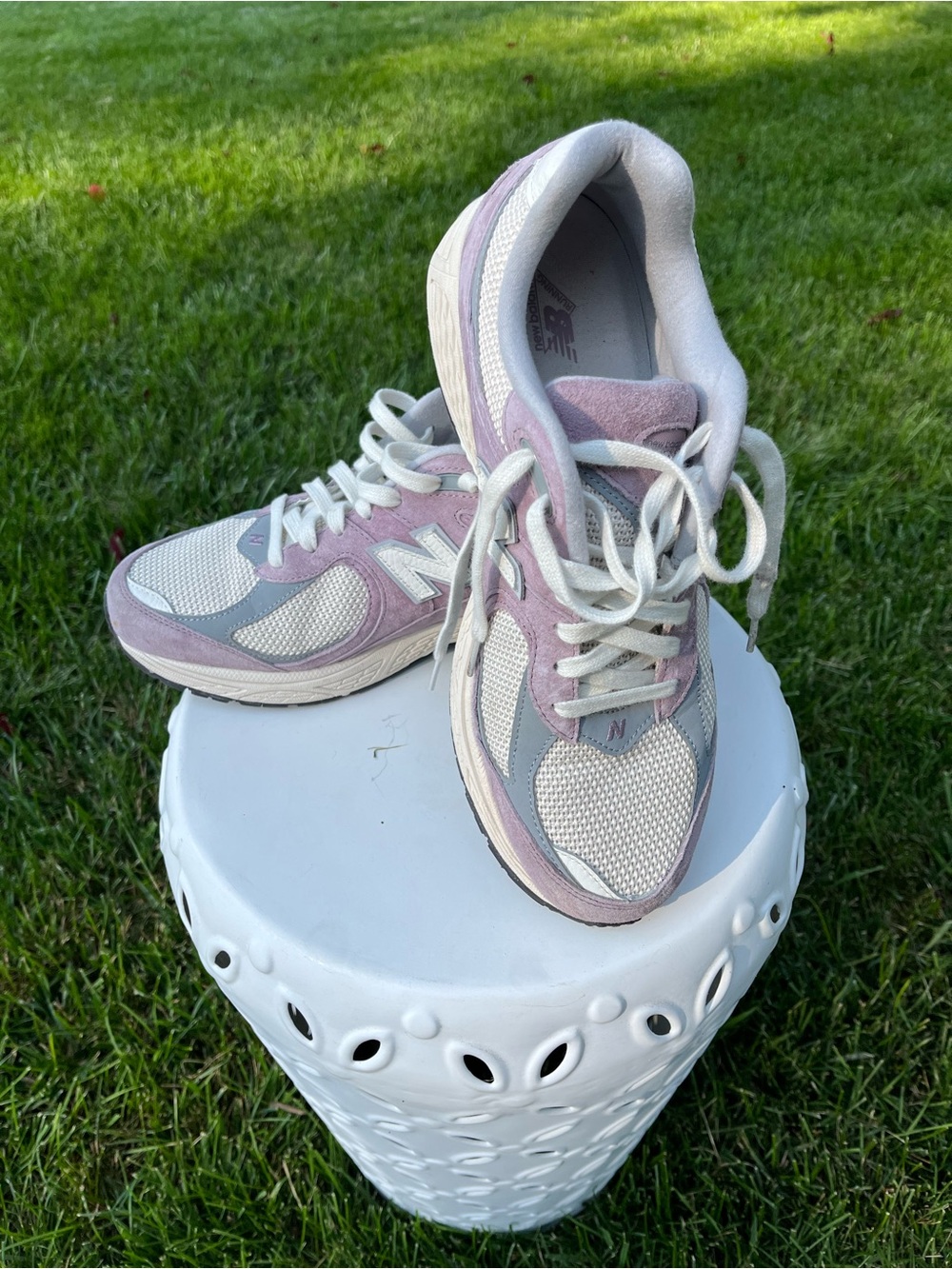 New Balance Men’s Pale Lilac and White 2002R Athletic Sneakers
